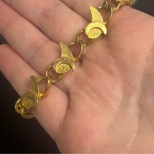 vintage mid century‎ costume bracelet crescent shape fold clasp gold-tone finish